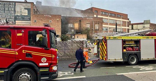 Old Circus Circus on fire AGAIN as crews tackle blaze