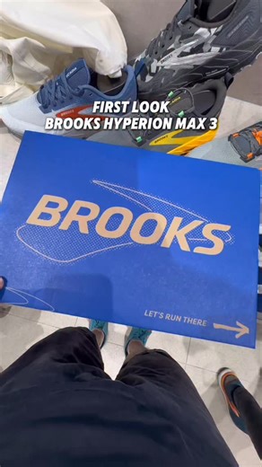Unboxing Brooks Hyperion Max 3 “heel cover” 👀 for a shoe??? #brookshyperionmax3 #brooksrunning #brooksmalaysia | John Chew