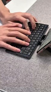 Bàn phím mini có thể gập lại Bluetooth | TechGear Bóc Tem