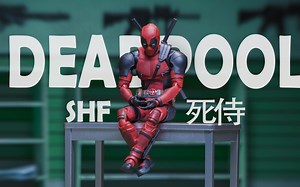 小贱贱：“我枪呢？”万代SHF死侍【把玩分享】