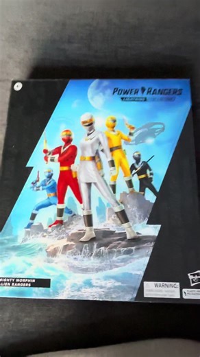 Delphine the White Alien Ranger Review