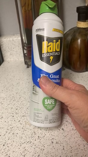 Watch Effective fly, gnat and mosquito spray on Amazon Live