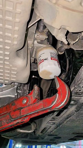Change engine oil and filter Ford Fusion #auto #mechanic #usa | Auto Technician