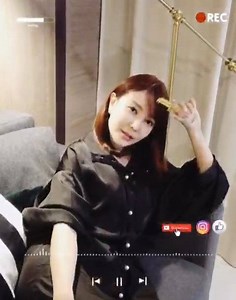 Wake up in a brighter skin tone every morning together with International Artise, Tong Bing Yu ✨ Stay stunning by adding NEW Bio-Gold Golden Skin Elixir into your regime for 1 tone brighter in 7 days! 1st Bi-Phase Lightening Serum gives you the luxurious experience of the perfect combination from 24k Bio-Gold Flakes ✨ & Moroccan Argan Oil 💧 Let's shower yourself in glow & moisture! | Bio-essence Malaysia