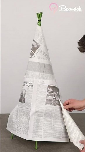 Mini Christmas tree DIY using newspaper! 🎄✂️📰 #easy #christmas #newspaper