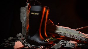 6.2K views · 60 reactions | Fresh Loot: Rust x #Wellipets  The Wellipets x Rust Frog Wellingtons unites both the digital and physical world - An IRL Frog Wellington in original Rust colours, and an exclusive in-game Frog Boot Helmet. Discover the story and pre-order here: https://wellipets.com/wellipets-x-rust | Play Rust | Facebook