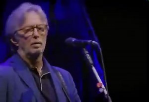 Eric Clapton performing "Purple Rain" by Prince at Crossroads Guitar Festival, 2019.What a wonderful tribute to Prince by another Rock Legend.Prince was probably jamming up in heaven with Eric on this one!