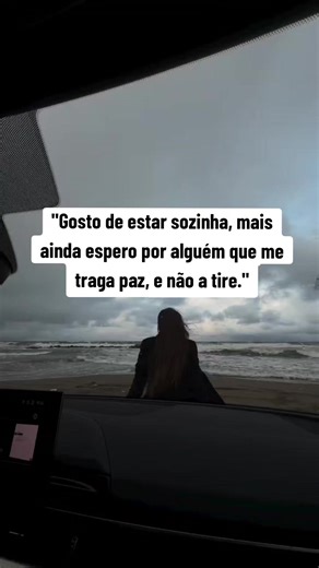 🎙️ Tracy Chapman (Baby Can I Houd) 💽🎧 🎸 “Tem músicas que não são só ouvidas… são sentidas. Tracy Chapman canta aquilo que a gente nunca conseguiu dizer.” #flasback #frases #musicaanos80 #musicaboa