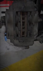 mechanic tricks, brake pad replacement #car #mechanic #tips Mechatronics Tyronn | Mechatronics Tyronn