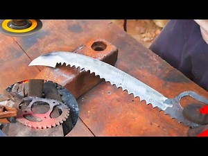 Forging a Sword from a Rusty Chain Sprocket !