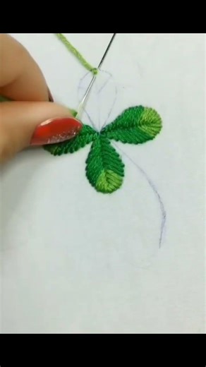 Stitch a Lucky Clover! 🍀✨ (Easy Tutorial)