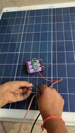 How to Charge 12V Lithium Battery with 40W Solar Panel! ☀️🔋#SolarPanel #DIY #Shorts