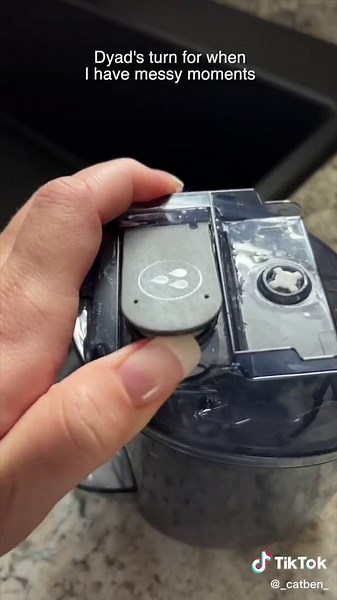 Roborock S7 MaxV Ultra & Dyad Cleaning Tools Review