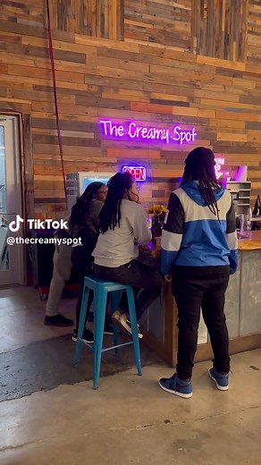 Indulge in the sweetest moments at The Creamy Spot's (newish) pop-up! 🍦✨ Our ice cream bar now has indoor seating for you to savor every scoop. Fridays are extra special as our owner immerses herself in the joy of serving our amazing customers – because you're not just patrons, you're family! 🤗❤️ Catch the delightful vibes this week and treat yourself to a creamy experience like no other. Find our pop up this week!! 📍Best End Brewing Co 🍦Wednesday 8-11 🍦Thursday 6-9 🍦Friday 5-10 🍦Saturday