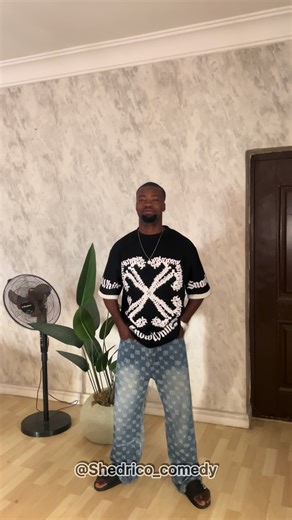 Hilarious Crazy Handshake Prank