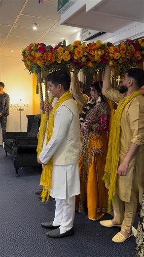 Beautiful Mehndi Bride 💛✨ Wedding Glam Highlights #Shorts