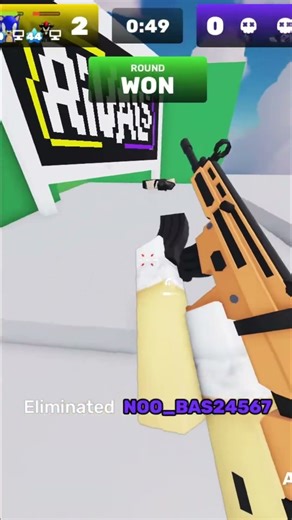 Blocky Game Grenade Play! Epic Round Win & Low Health Enemy! #shorts