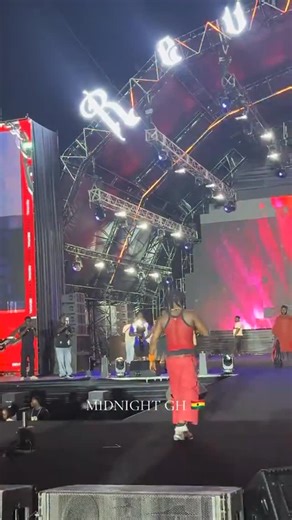 SIKAOFFICIAL. on Instagram: "Abu Trica’s verse on Skyty Nero’s ‘Heat’ collab turns the crowd wild at the Revival Concert, 2025."