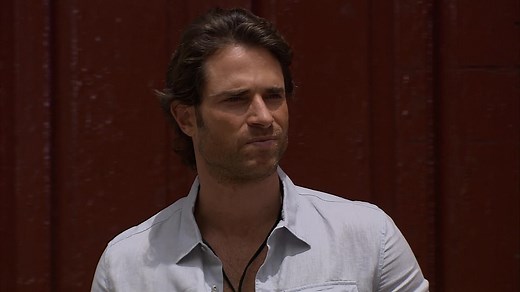 1M views · 16K reactions | José Luis le propone a Montserrat huir si sus padres impiden que sean felices. Graciela se entera que Benjamín tuvo un hijo y lo humilla | Las Estrellas | Facebook