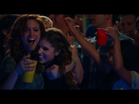 Pitch Perfect 2 - Pool Party Scene HD