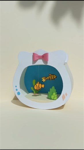 Craft Ideas 💡 on Instagram: "🐟🏠 "𝐅𝐫𝐨𝐦 𝐭𝐡𝐞 𝐝𝐞𝐞𝐩 𝐛𝐥𝐮𝐞 𝐭𝐨 𝐲𝐨𝐮𝐫 𝐝𝐞𝐬𝐤 – 𝐡𝐞𝐫𝐞’𝐬 𝐦𝐲 𝐭𝐢𝐧𝐲 𝐡𝐚𝐧𝐝𝐦𝐚𝐝𝐞 𝐟𝐢𝐬𝐡 𝐡𝐨𝐮𝐬𝐞 𝐭𝐡𝐚𝐭’𝐬 𝐦𝐚𝐤𝐢𝐧𝐠 𝐛𝐢𝐠 𝐰𝐚𝐯𝐞𝐬! 🌊✨ 𝐄𝐯𝐞𝐫𝐲 𝐝𝐞𝐭𝐚𝐢𝐥 𝐜𝐫𝐚𝐟𝐭𝐞𝐝 𝐰𝐢𝐭𝐡 𝐥𝐨𝐯𝐞, 𝐟𝐨𝐫 𝐚𝐥𝐥 𝐭𝐡𝐞 𝐨𝐜𝐞𝐚𝐧 𝐝𝐫𝐞𝐚𝐦𝐞𝐫𝐬 𝐨𝐮𝐭 𝐭𝐡𝐞𝐫𝐞. 💙" 🎨 𝐖𝐨𝐮𝐥𝐝 𝐲𝐨𝐮 𝐥𝐢𝐯𝐞 𝐢𝐧 𝐚 𝐡𝐨𝐮𝐬𝐞 𝐥𝐢𝐤𝐞 𝐭𝐡𝐢𝐬 𝐢𝐟 𝐲𝐨𝐮 𝐰𝐞𝐫𝐞 𝐚 𝐟𝐢𝐬𝐡? 🐠💭 #FishHouse #FishHouseCraft #HandmadeFishHouse #DIYFishHous