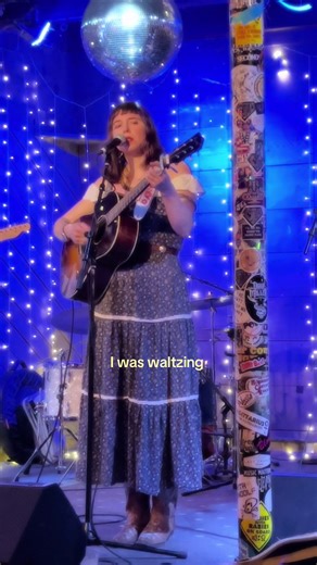 @Sweet Megg covering Connie Francis’ “Tennessee Waltz” #classiccountry #gunnesaxdress #tennesseewaltz