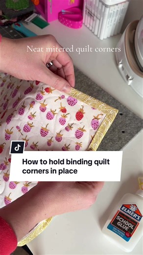 just a quick mitered quilt corners, tutorial video for anyone who’s struggling with getting those mitered corners looking nice after folding them over! #quiltingtutorial #quilting #sewing #sewingtutorial #sewingforyoupage