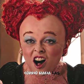 The Red Queen lost her crown in front of the whole kingdom | Alice Through the Looking Glass