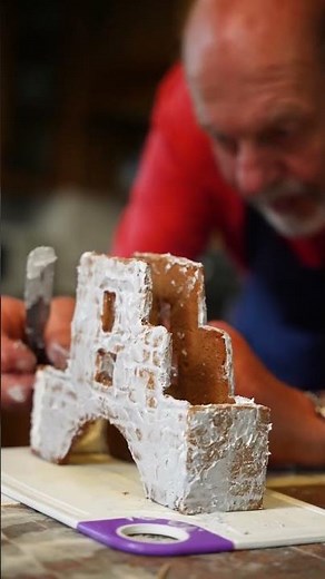 John Crouch builds a gingerbread Bridge House | The Gingerbread House Festival
