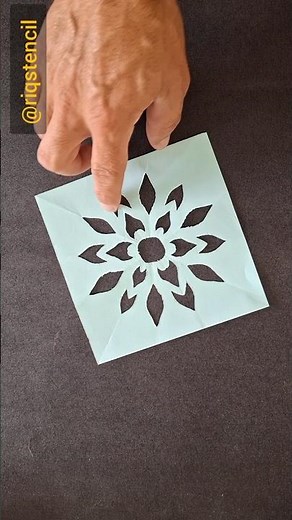 DIY: Como Fazer Flor com Stencil de Papel - Decoração de Natal #stencil #riqstencil