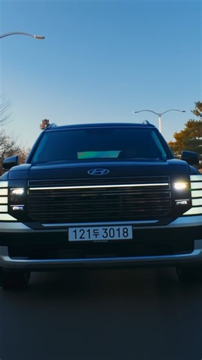Some drives feel easier when everything stays balanced. The all-new PALISADE Hybrid brings a sense of balance that makes time on the road lighter. #Hyundai #PALISADE #Hybrid #SUV #Driving | 현대자동차그룹 TV