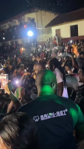 #EVERGREEN.. The Song Nor Wan Gree Call Behen lolz (soon) Snoop T.. Good One Bro ✍️ | Camouflage Borderline