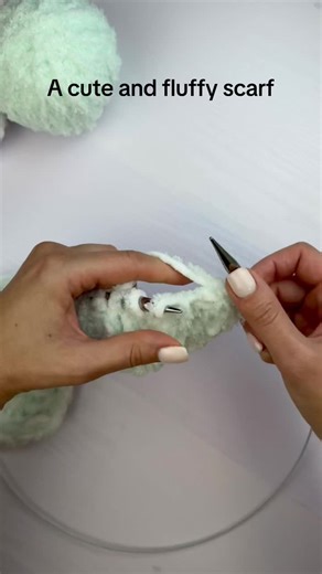 Knit a Cute and Fluffy Scarf: Easy Pattern Tutorial