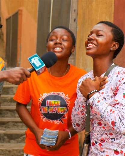 UPDATE! Watch the heartwarming moment as Chioma and her twin receive their cash gifts, thanks to our amazing viewers💚. A big thank you to everyone who supported them directly or through us, God bless you abundantly! 🙏🏽 Special shoutout to King Tunde Ednut for reposting their video. Your love and support truly made a difference. | Fruitful Studios