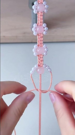 Floral Beaded Bracelet Tutorial - Truly Unique Design #diy #crafting #bracelets 【DIY Bracelets】