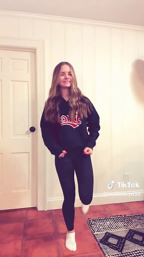 Easy Dance Trends for 2025: Strike a Pose