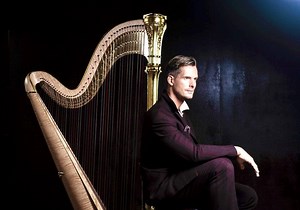 15 Best Harp Players of All Time - Singersroom.com