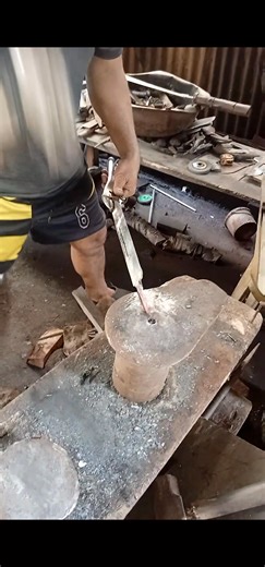 1.4K views · 12 reactions | bong2 sang jungle knife | Ka Pan Day | Facebook