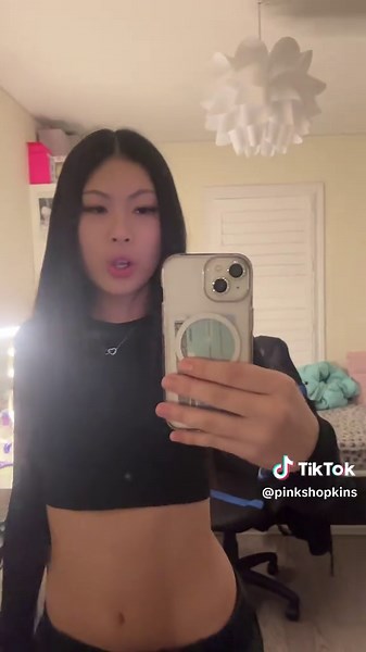 i want a belly button piercing so bad