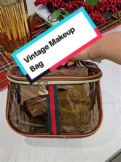 Vintage style makeup bag that looks absolutely fancy! #makeuptravelbag #makeupbags #vintagemakeupbag #tiktokshopjumpstartsale #newyearnew