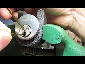 SCHLAGE SECURITY DEADBOLT DOOR LOCK UNLOCKED USING BOBBY PINS HAIR CLIPS SPP