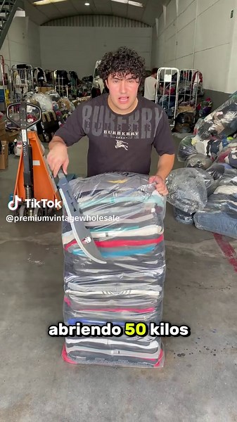 Compra ropa vintage al por mayor en España