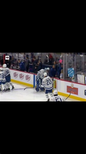 Nylander is making sure the Leafs tank is in place #torontomapleleafs #nylander #leafs #leafsforever