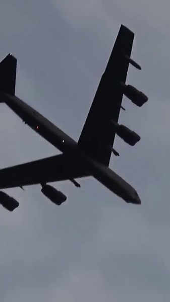 B-52 flyover whine