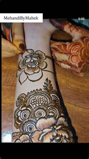 #mehandibymahek#trendingshorts#youtubeshorts#mehandikadesign#easystep#simpledesign#newmehandidesign