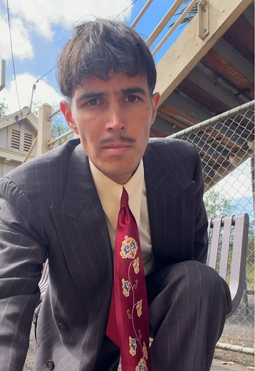 Exploring 1920s and 1940s Men's Fashion Trends