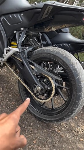 Why Do Cheap Bikes Have Chain Covers but Expensive Bikes Don’t?🤯