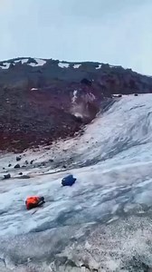 Rockfall on Elbrus(5642m) #northkarakoram #k2basecamp #shorts #rockclimbing #2k25season #mounteverest #rockclimbing #reels #G2 #pakistan #northernareas #bottleneck | 𝗡𝗢𝗥𝗧𝗛 𝗞𝗔𝗥𝗔𝗞𝗢𝗥𝗔𝗠
