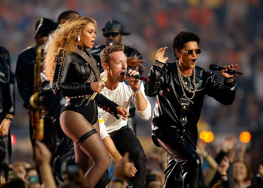 Do Super Bowl Halftime Performers Get Paid?