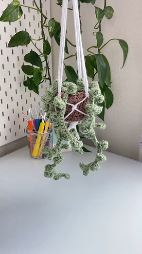 15K views · 206 reactions | Crochet Hanging Plants – String Of Pearls hanging plant pot #Daisy #monstera #crochetpothos #fyp #cardecor #crocheter #crochetlove #crochetideas #viningplant #viningplants #stringofpearls #plant #Fern #foryoupage #foryou #hangingplants #hanging #housedecor #carhanging | Crochet Nature | Facebook